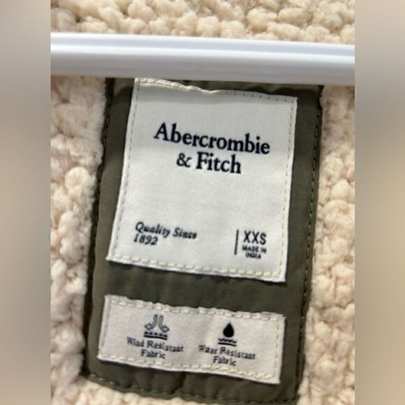 Abercrombie & Fitch Winter Olive Green Parka - Picture 6 of 16